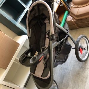 Graco click connect jogger